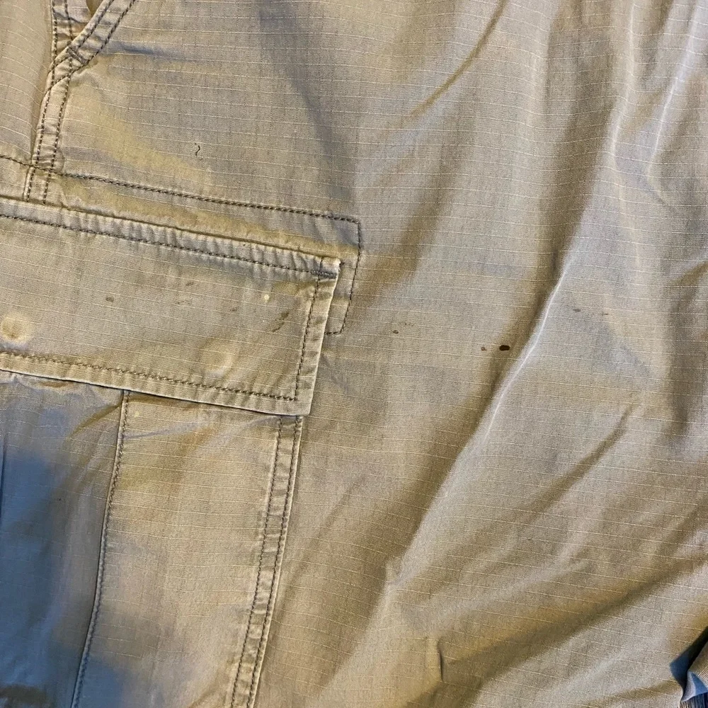 Levis flat front